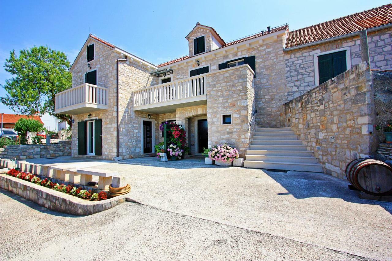 Apartment Igor Supetar Exterior foto